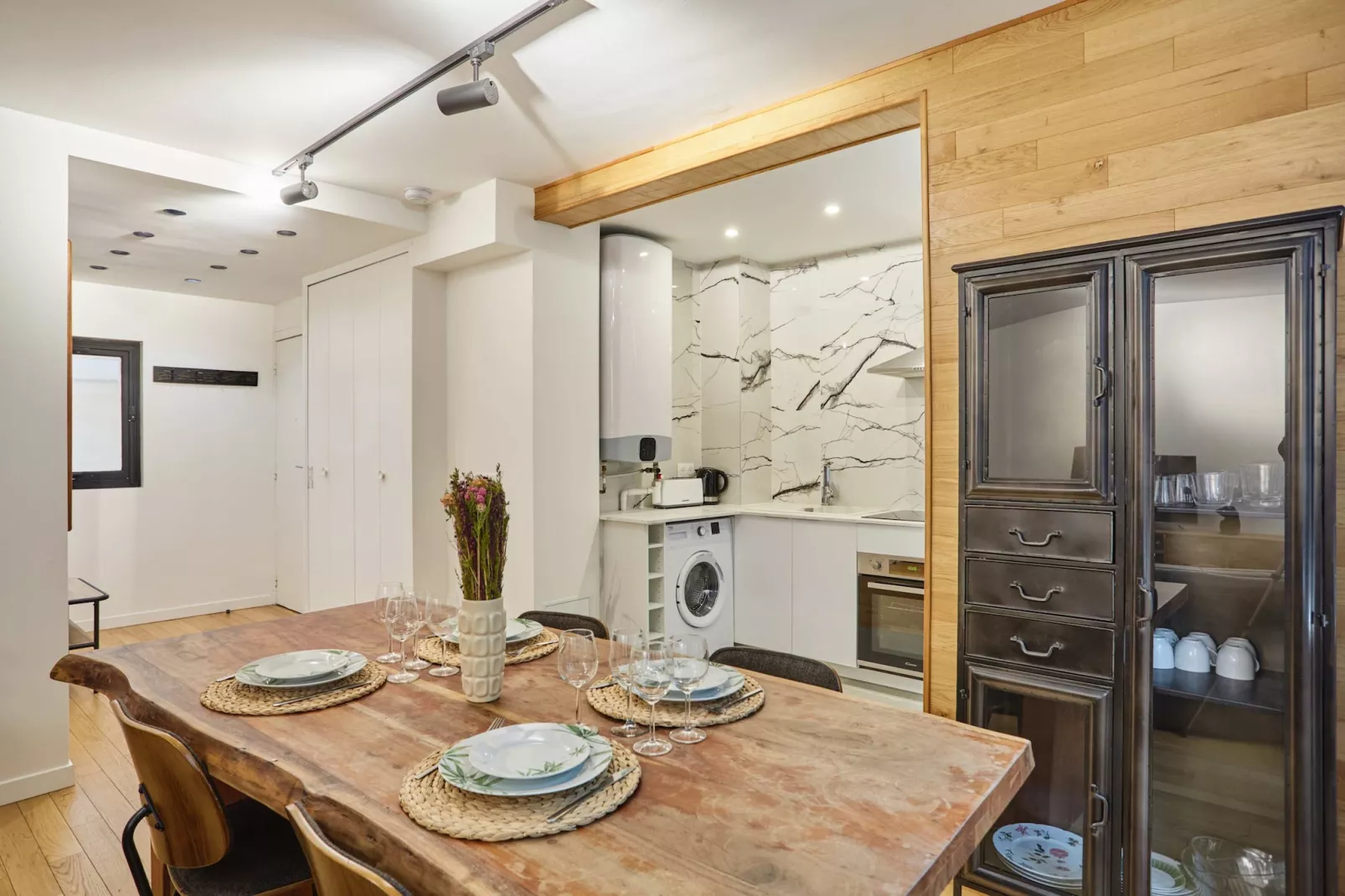 RUE DES MOINES 2-Nicht zugeordnet