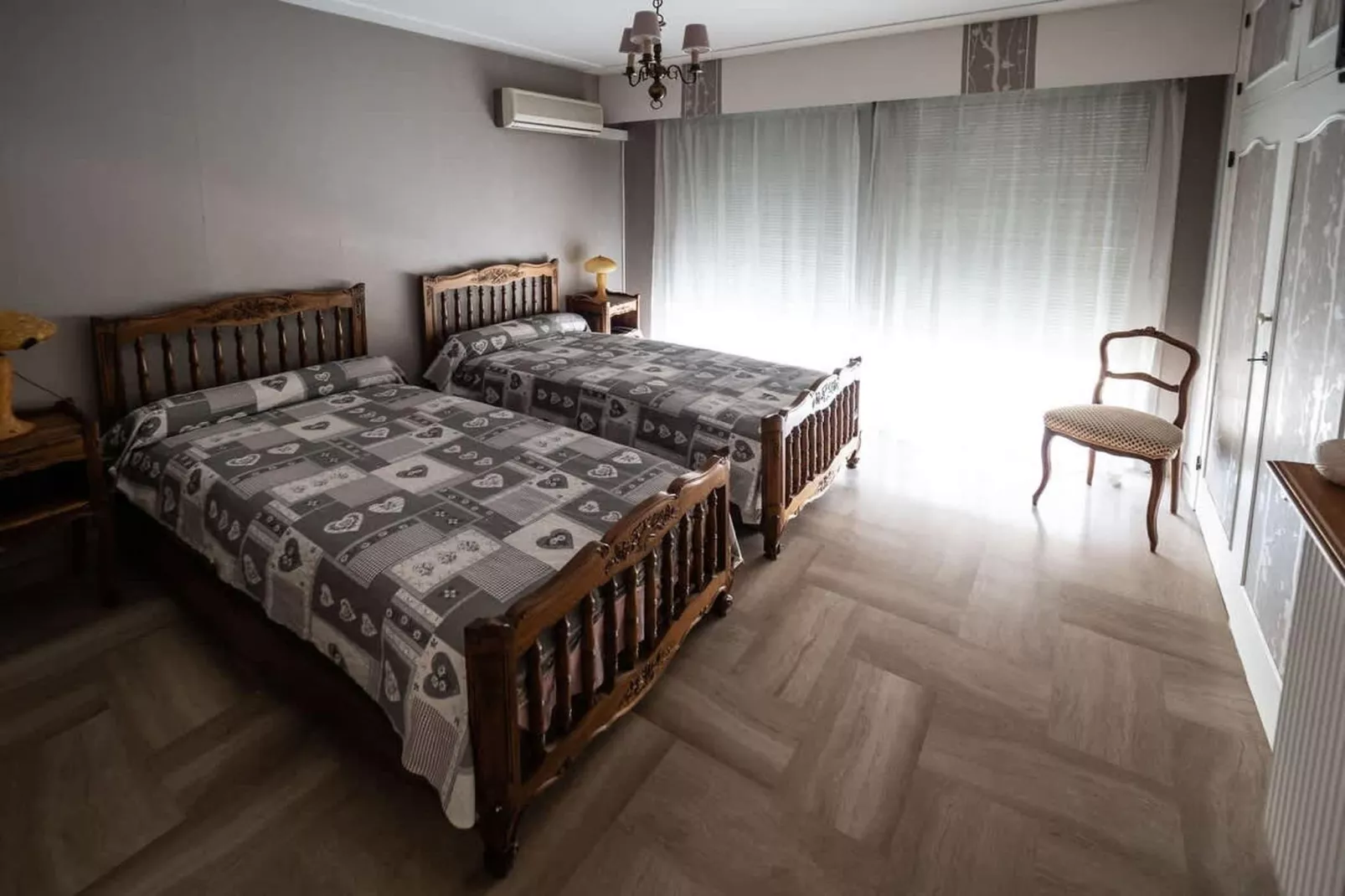 Appart près des plages plein centre confortable-Bedroom