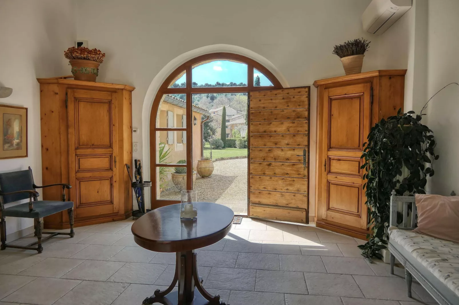 Villa Maquis – Charme provençal & vue d’exception-Empfangshalle