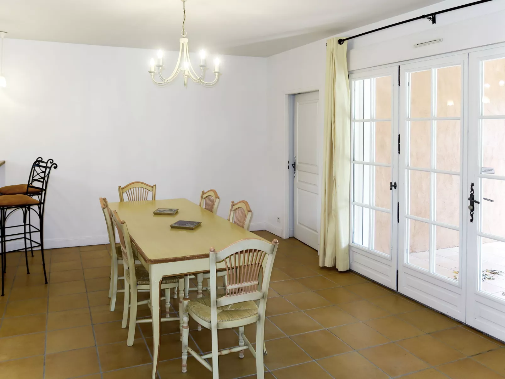 Hameaux de la Calade V6/8-Inside