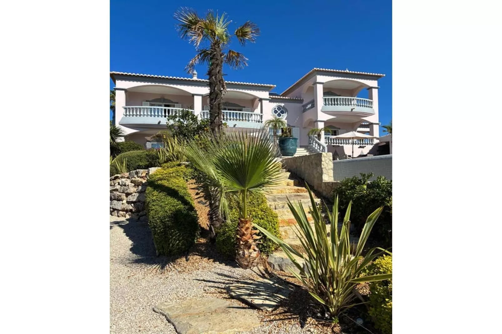 Surga 2 - Extérieur été