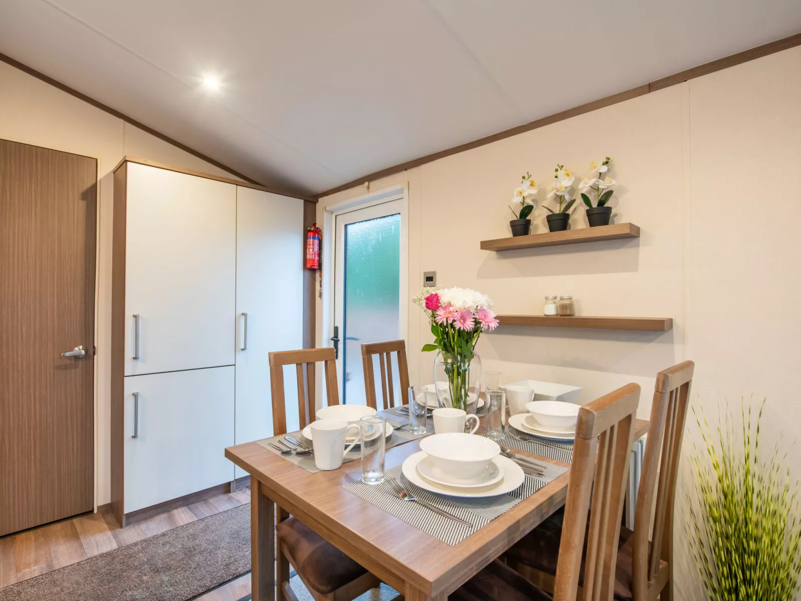 ScottishHighlands.LochNess - Inside