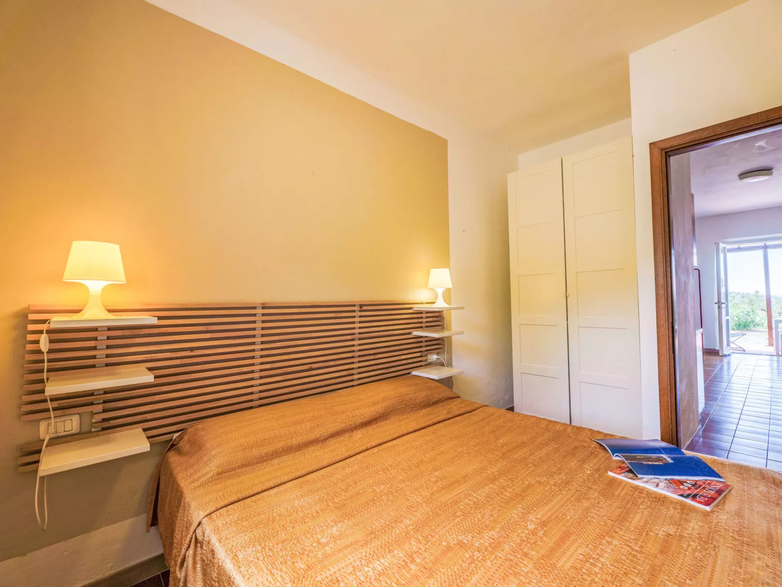 Elbamar Lacona 1 - Drinnen