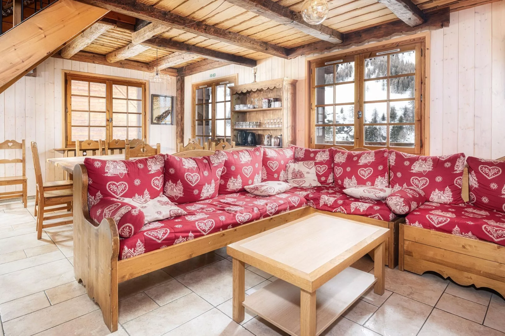 Chalet Sporting Lodge-Living room