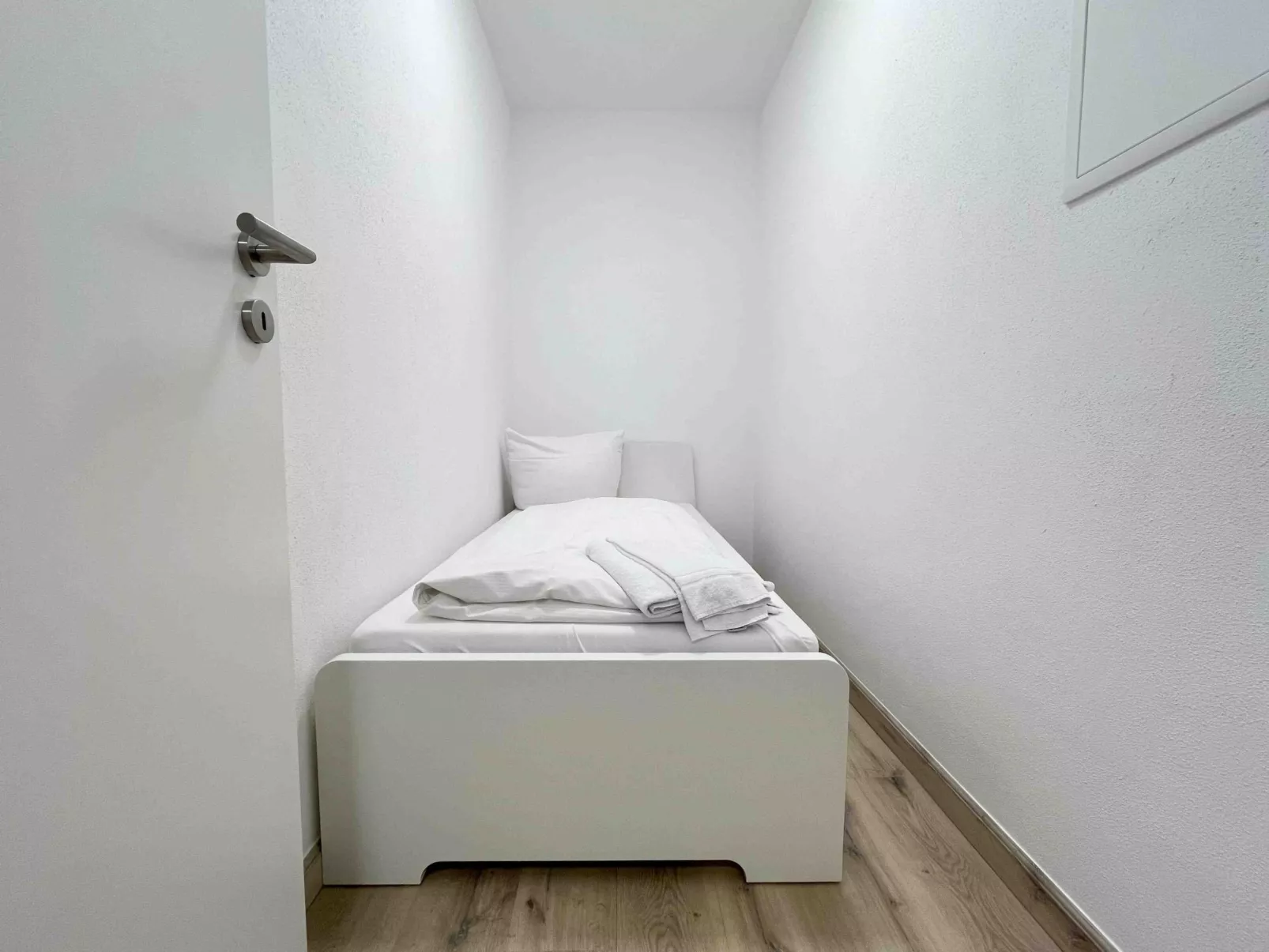 LAP105 - Image-tags.info