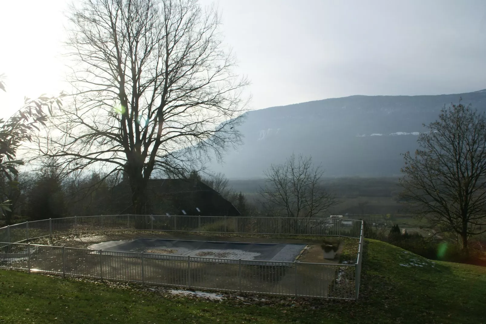 Pluton-Exterior winter
