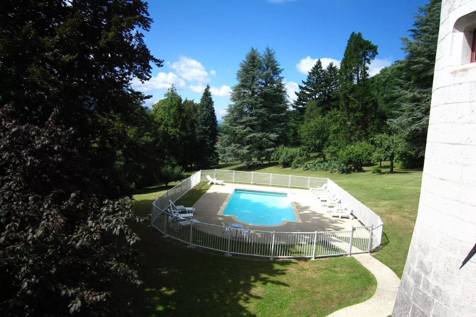 Pluton-Pool