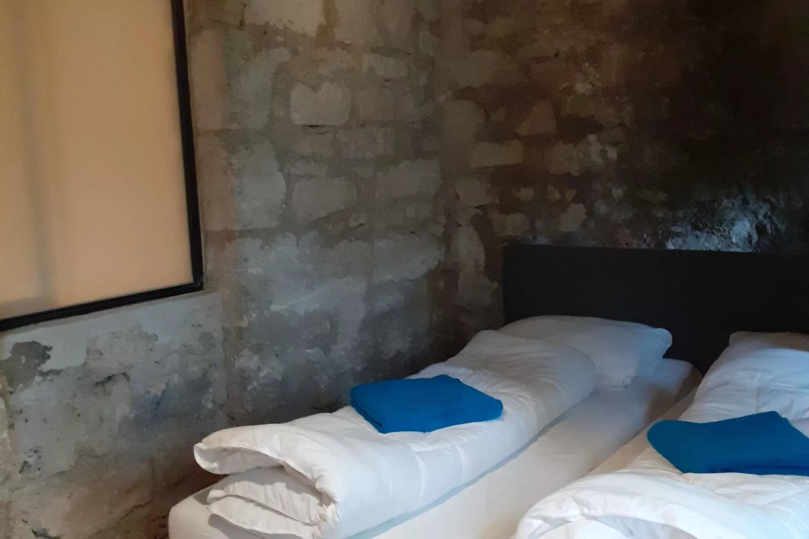 Pluton-Bedroom