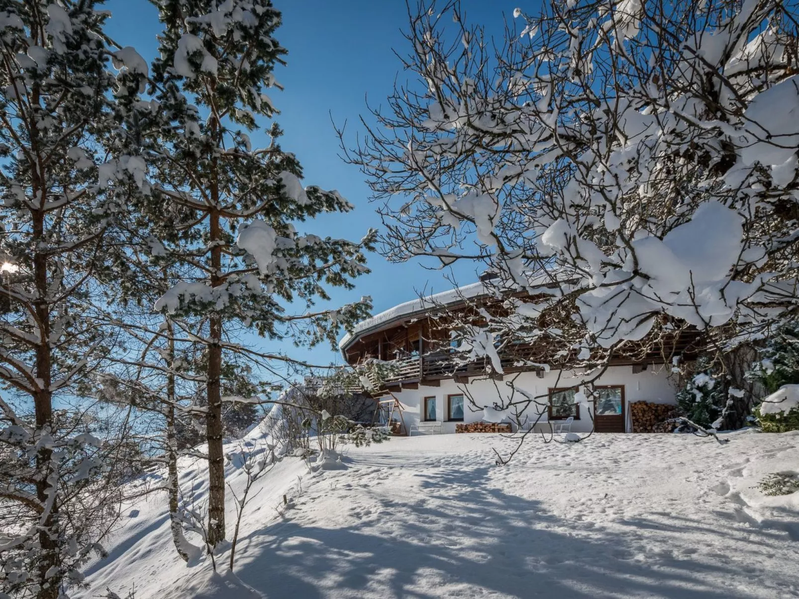 Für 2 Personen ca. 33 m&sup2; in Vomp, Tirol (Unterinntal) - Image-tags.info