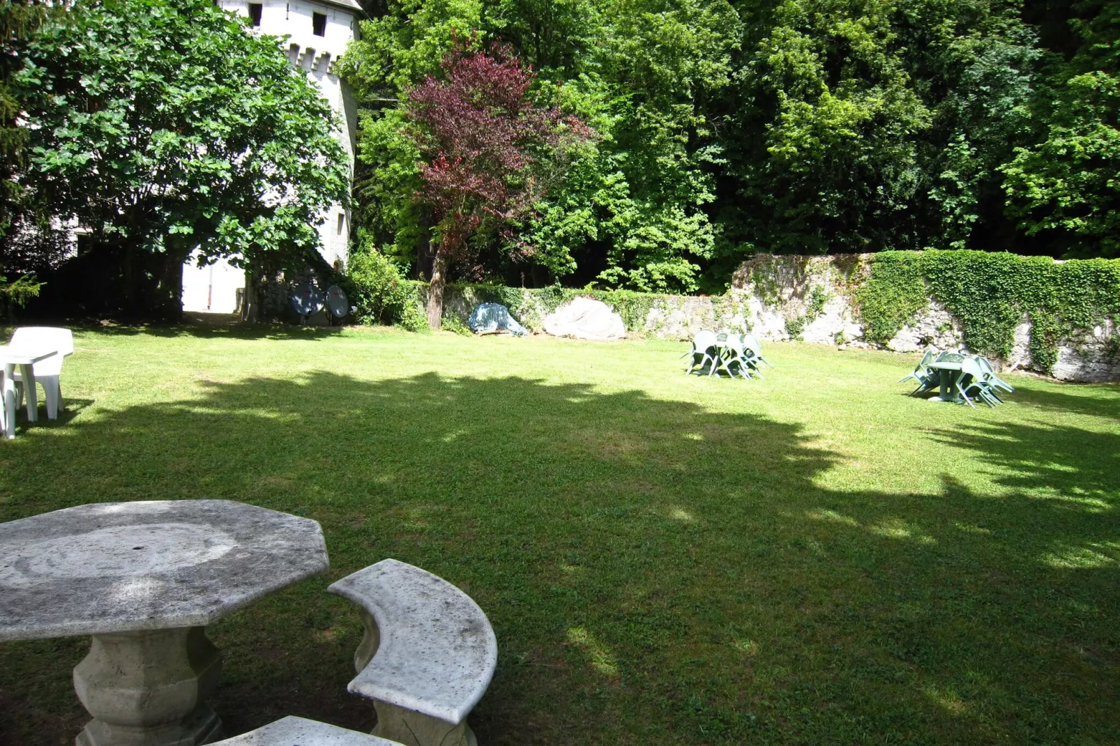 Pluton-Gardens summer