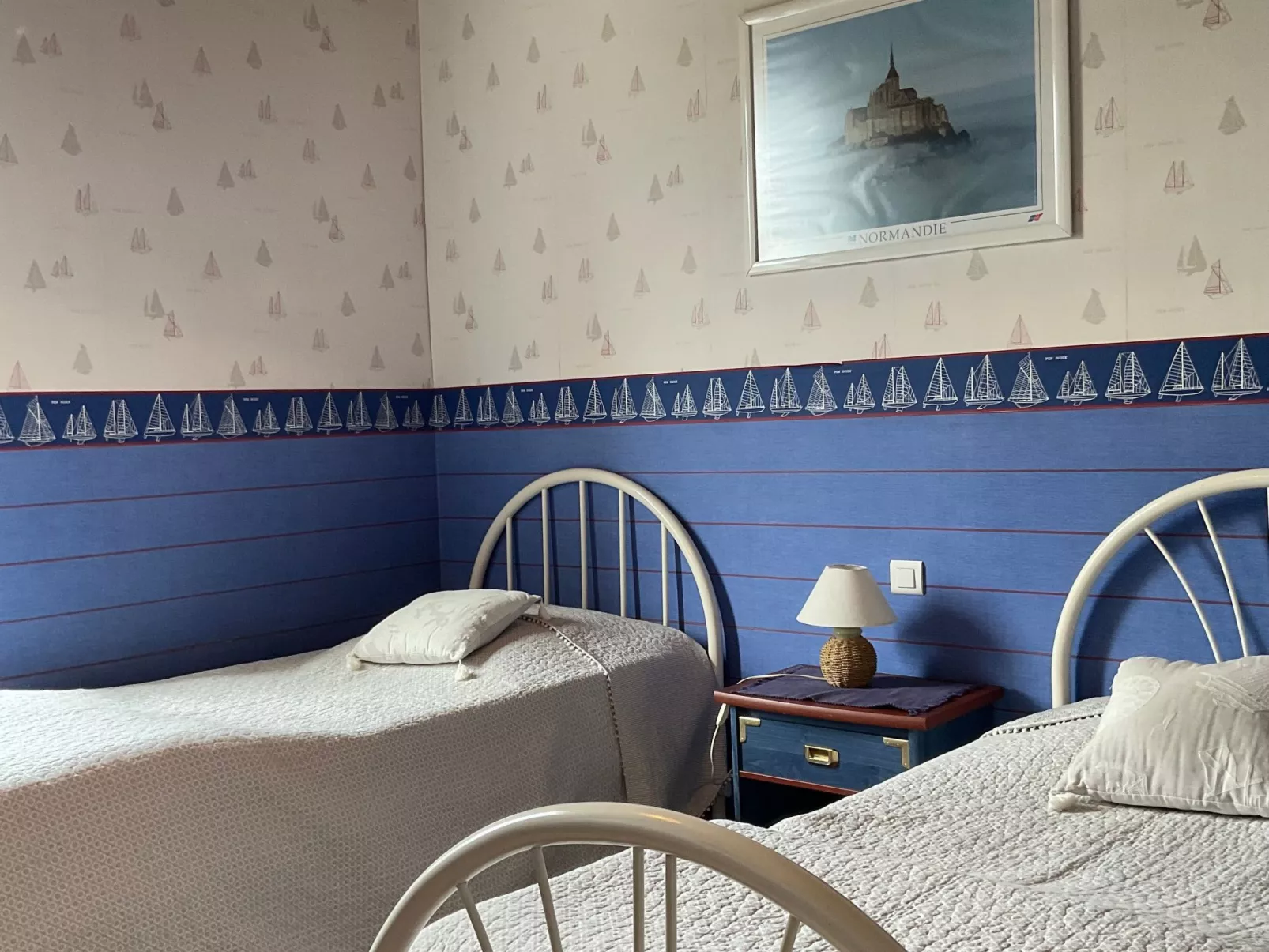 "Les flots bleus" (Die blauen Strände) - Drinnen