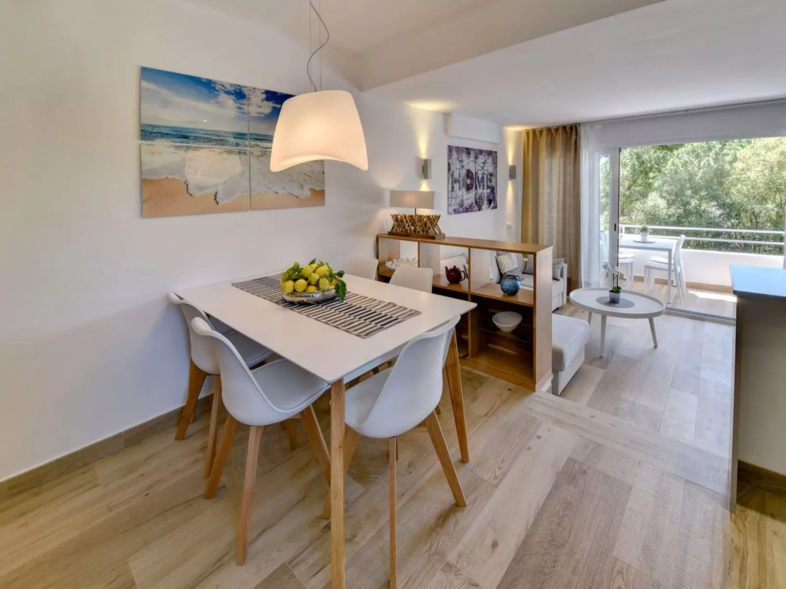 Neu renoviertes, modernes Apartment für 4 Personen, direkt an der Cala Ferrera - Drinnen