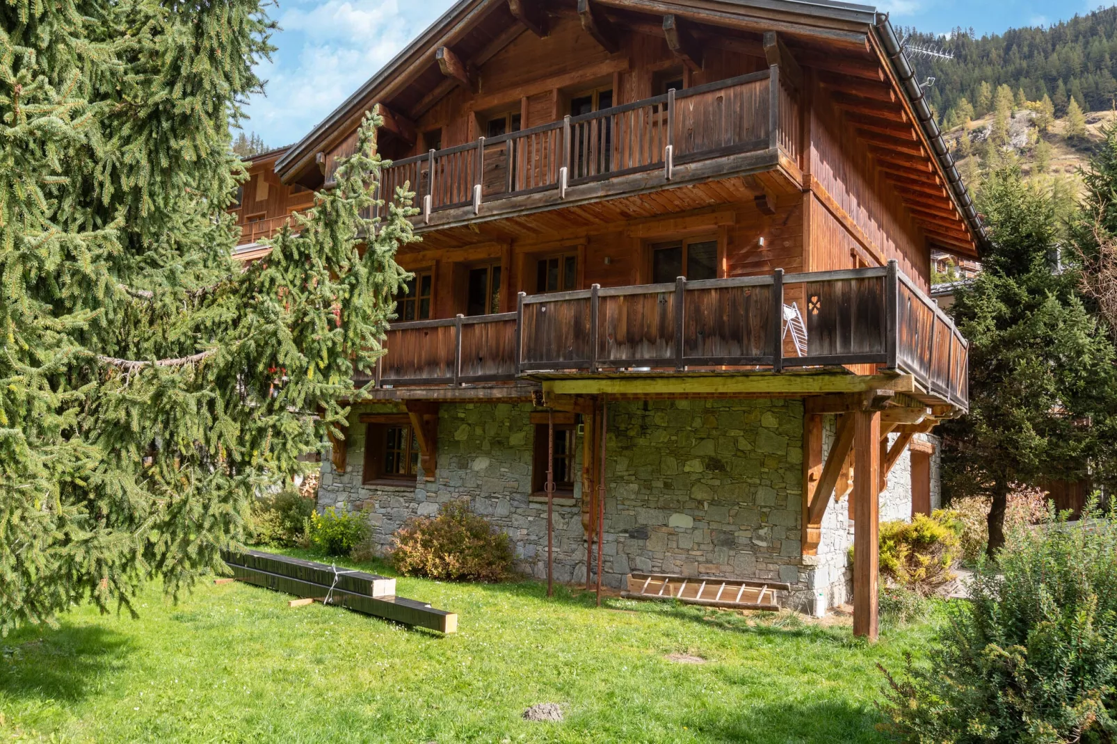 Chalet du Parc-Außenbereich Sommer
