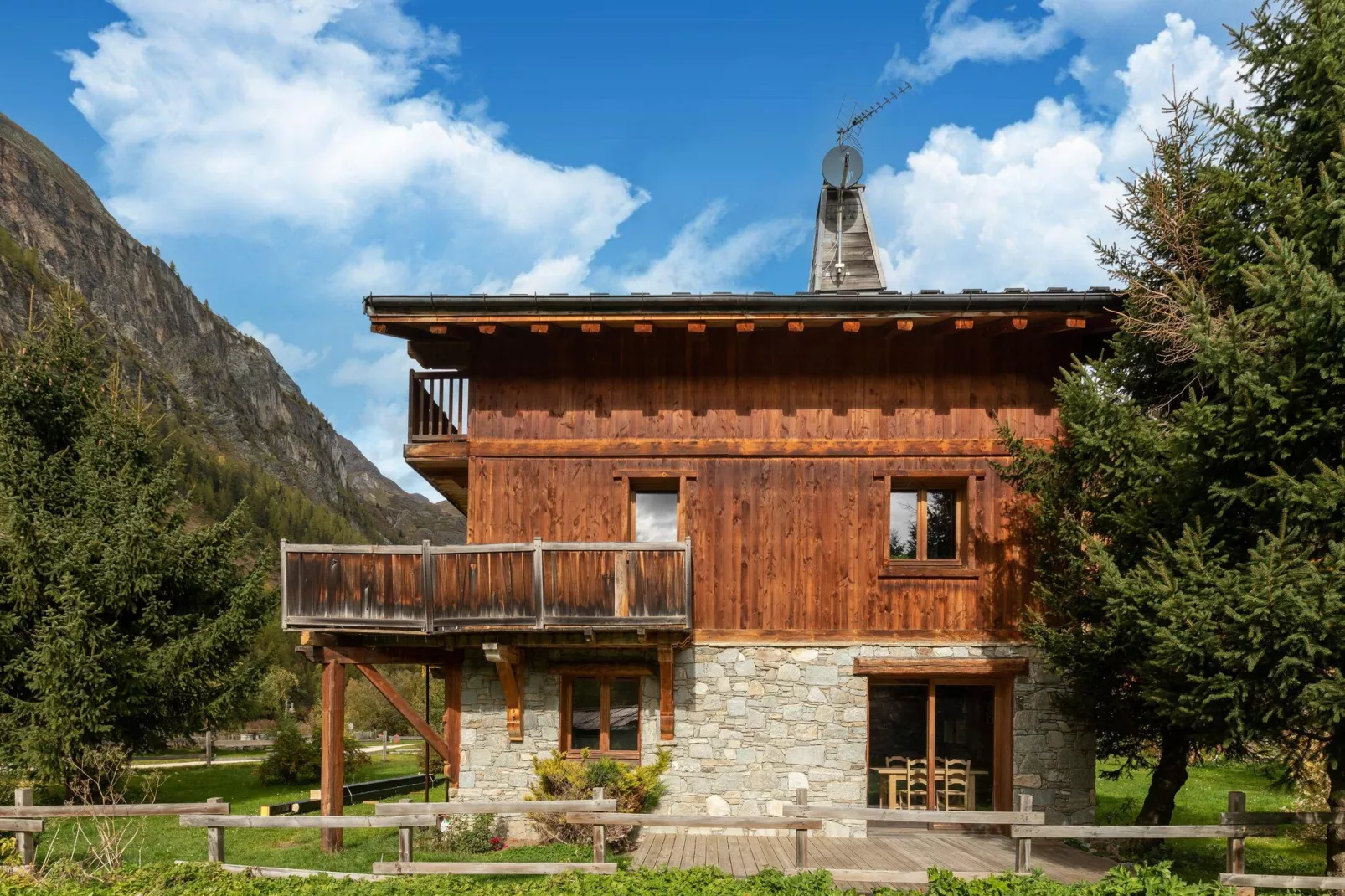 Chalet du Parc-Außenbereich Sommer