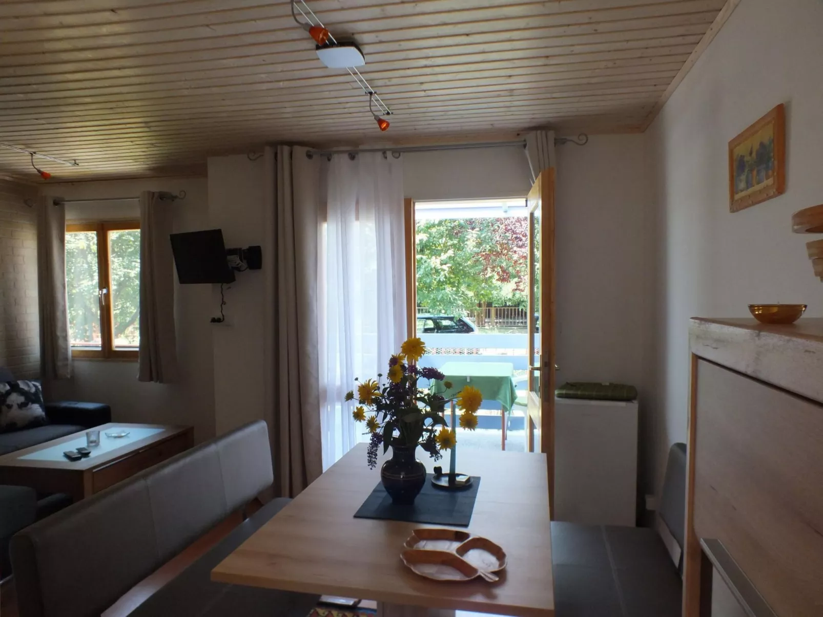 Freistehendes Ferienhaus beim Wellnessbad mit eingezäuntem Garten und Terrasse - Image-tags.info