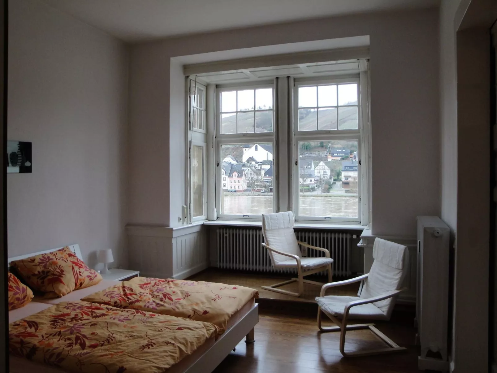 Wohnung in einem historischen Gebäude mit Balkon und Blick auf die Mosel - Image-tags.info