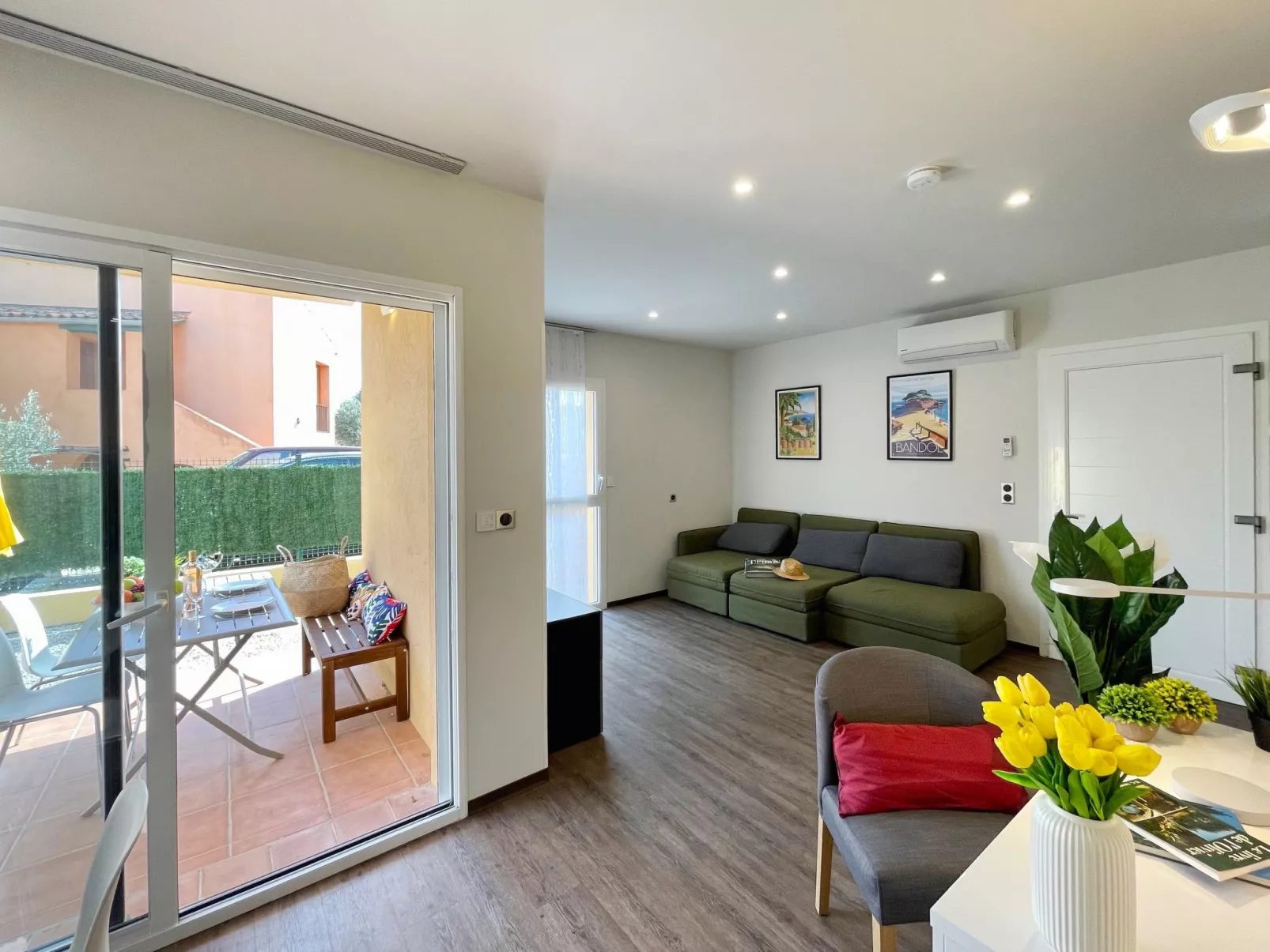 Provenzalisches Landhaus am Meer in ruhiger Lage. - Image-tags.info