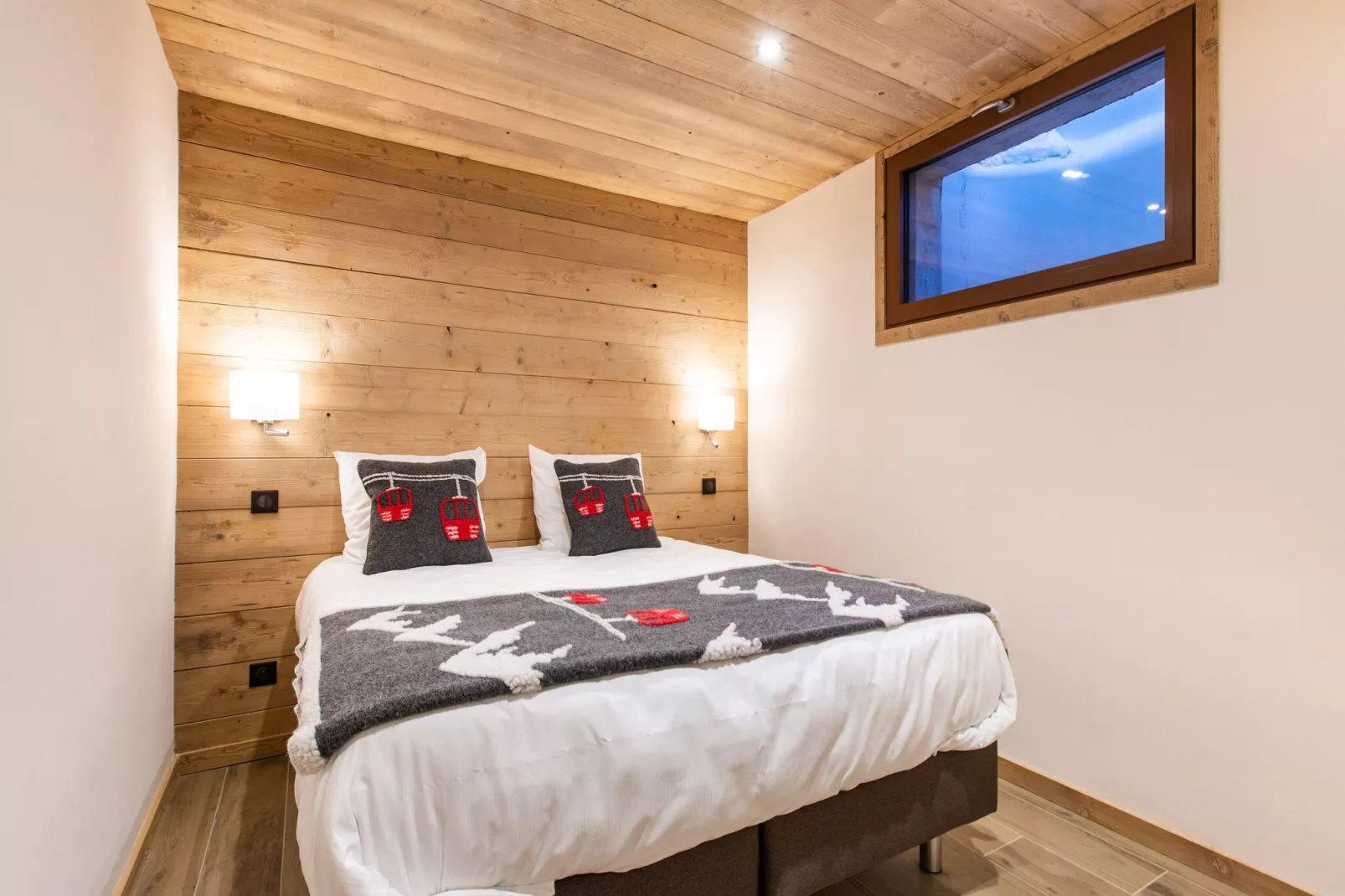 CHALET LE 360 KB-Bedroom