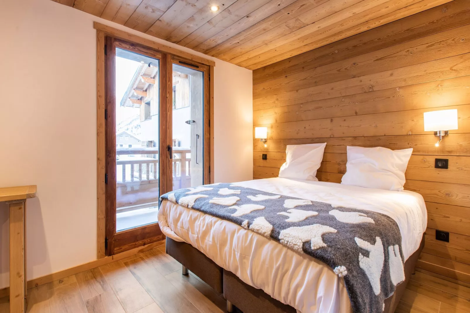 CHALET LE 360 KB-Bedroom