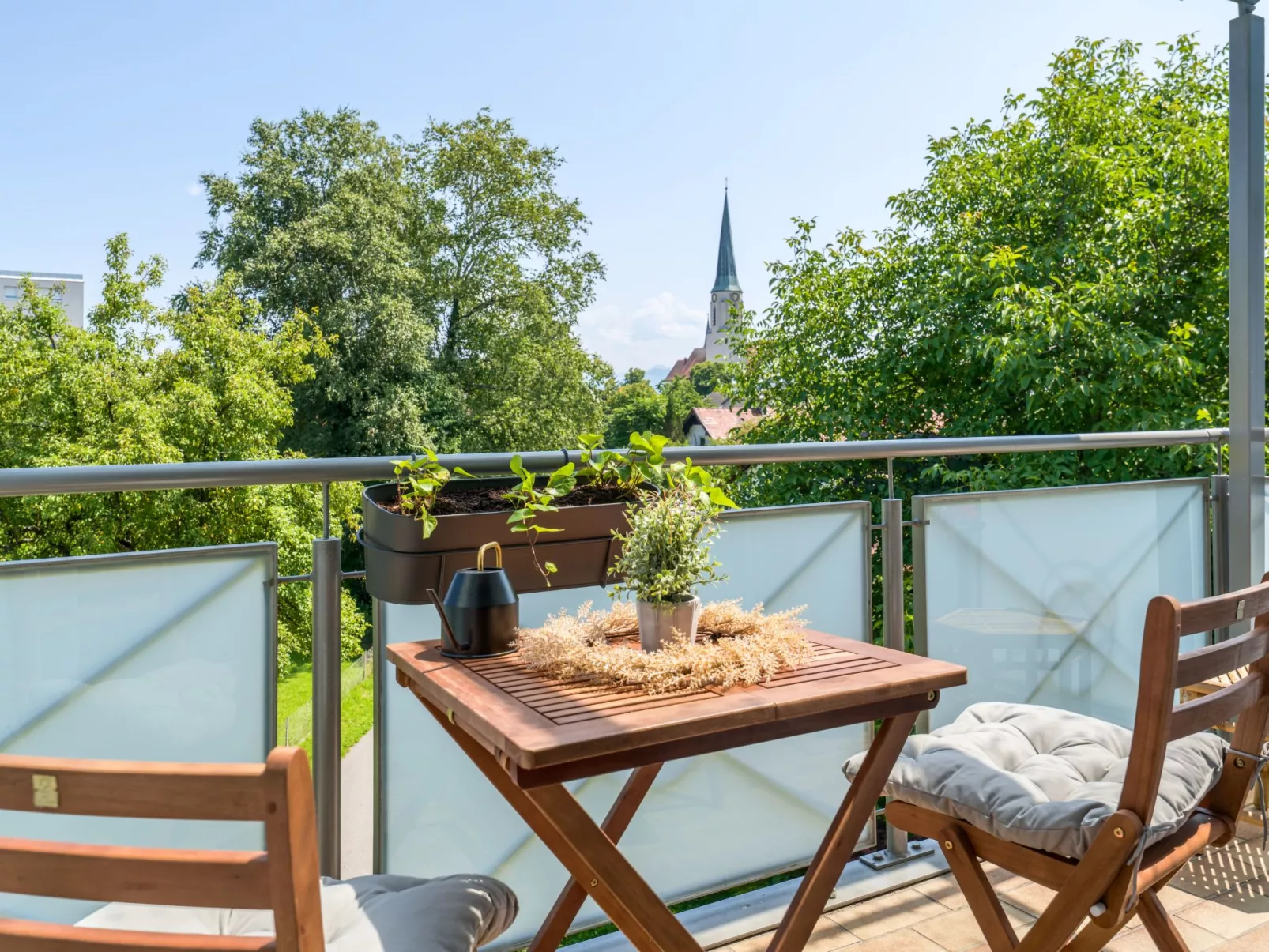 2og Links helle 70m 2-Zimmer Wohnung nähe Salzburg - Image-tags.info