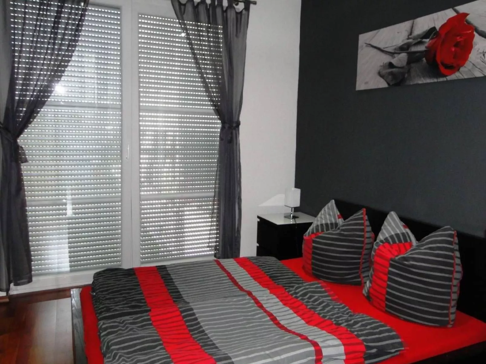 "Perla 3" mit Blick auf das Wasser - Image-tags.info