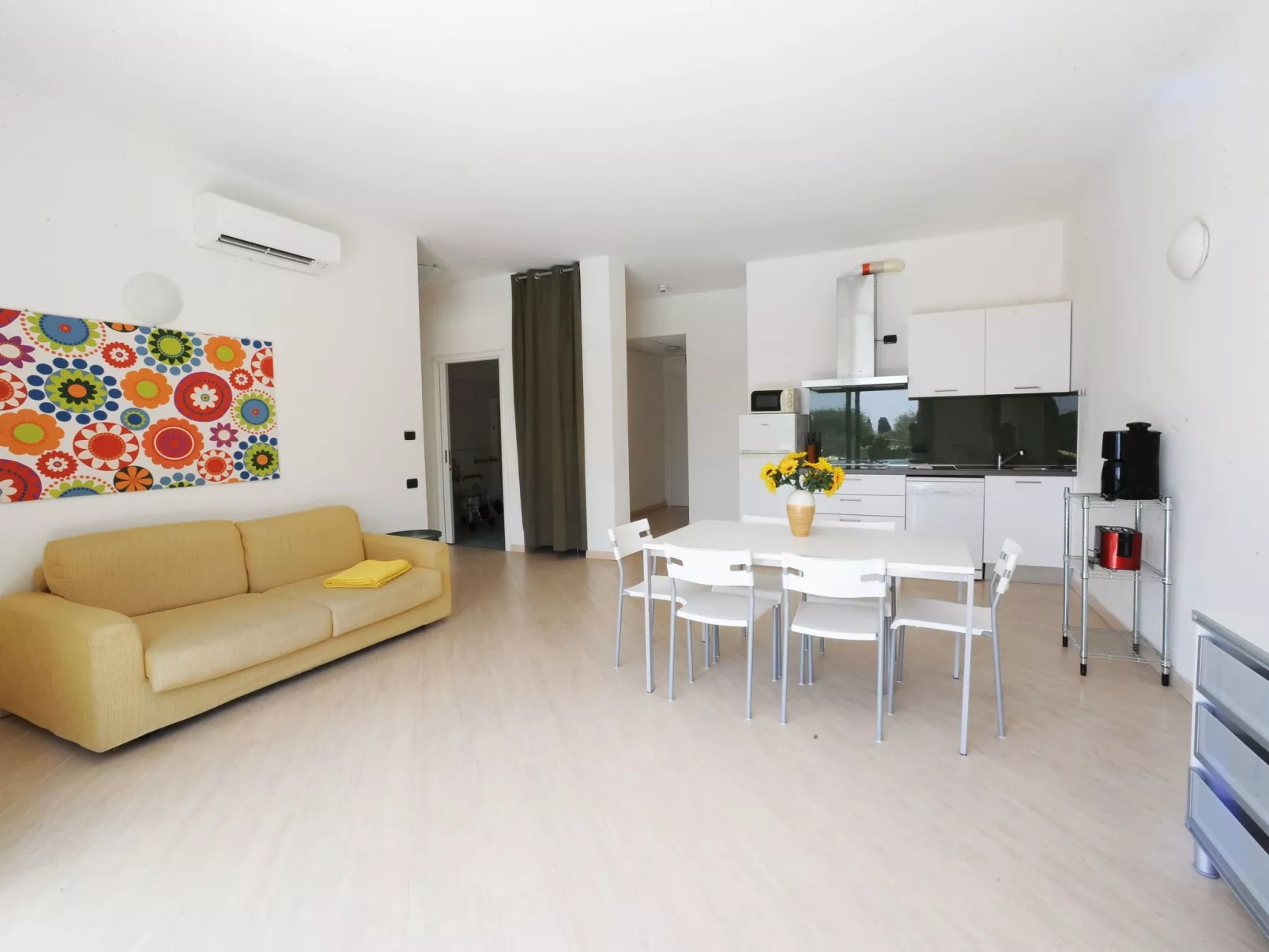 Dreizimmerwohnung mit teilweiser Seesicht - Image-tags.info