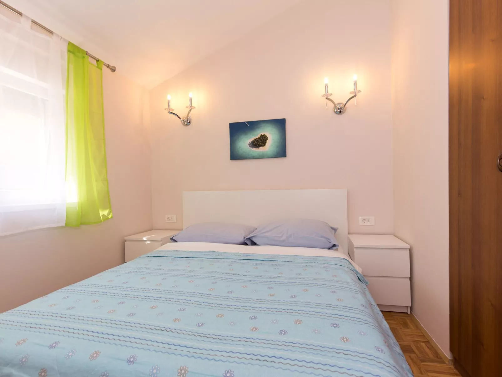 "Tamaris A" in Strandnähe - Image-tags.info