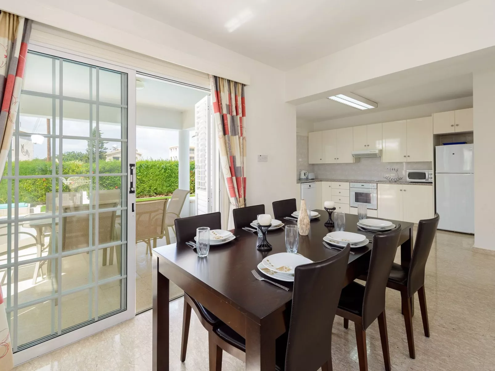 4-Schlafzimmer-Villa mit privatem Pool in Ayia Napa - Image-tags.info