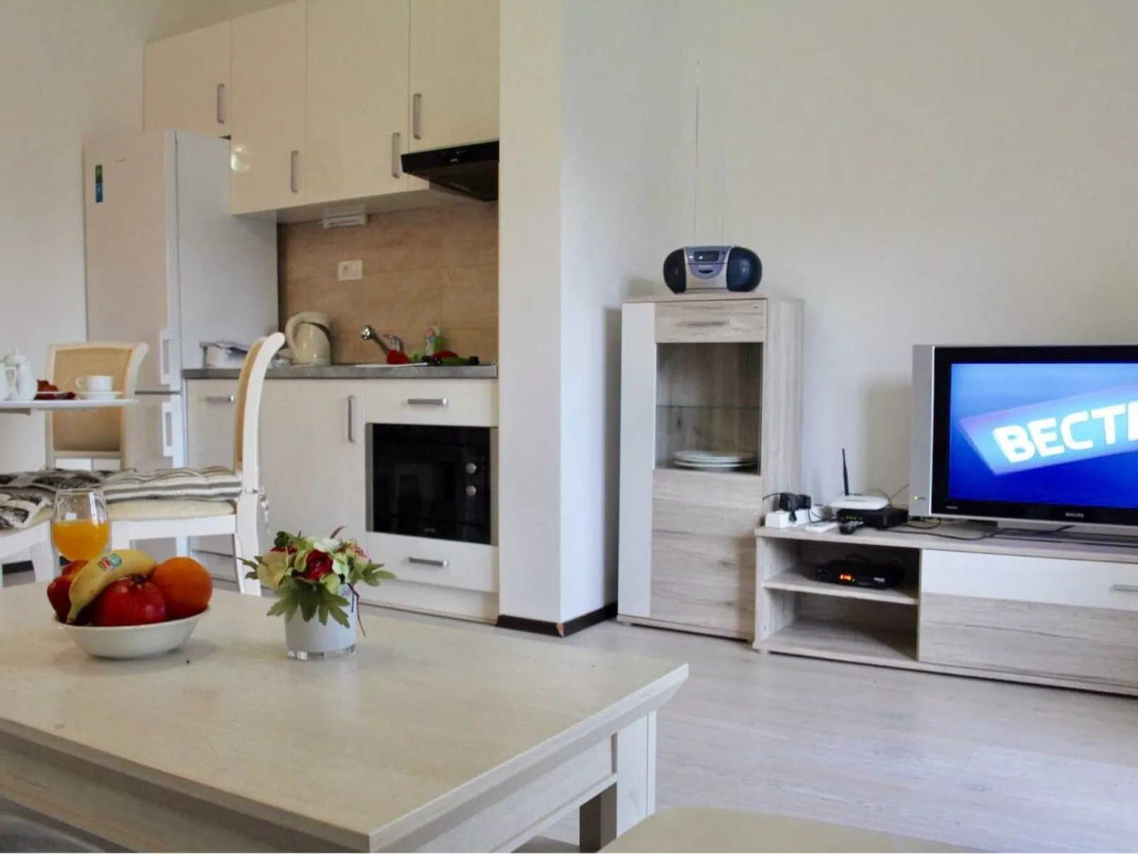 Für 4 Personen ca. 45 m&sup2; in Budva, Adriaküste Montenegro (Küste um Budva)-Image-tags.info