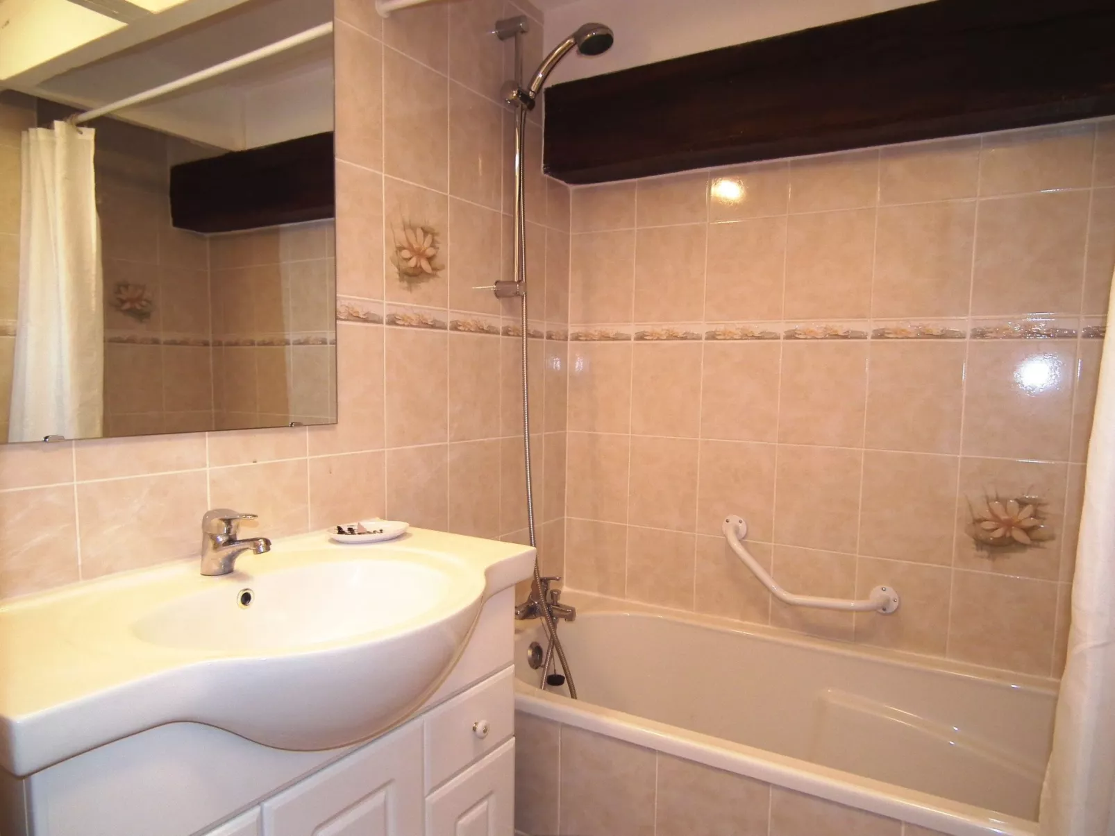 Domäne "Gite La Bergerie" (Ferienwohnung) - Image-tags.info