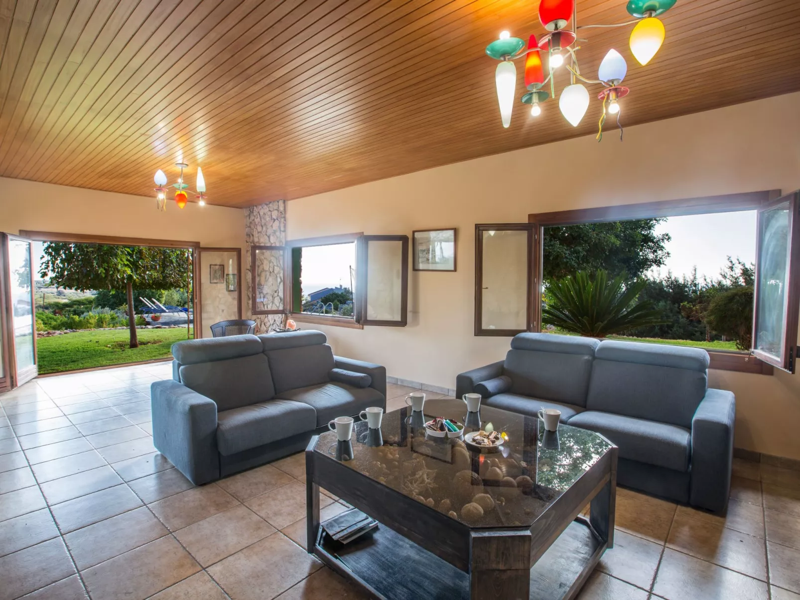 Private Villa mit Panoramablick auf das Meer - Image-tags.info