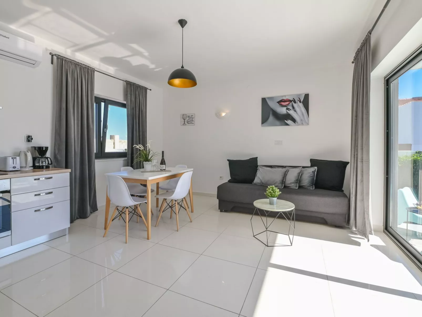 Mit Privatpool für 16 Personen ca. 160 m&sup2; in Novalja, Adriaküste Kroatien - Image-tags.info