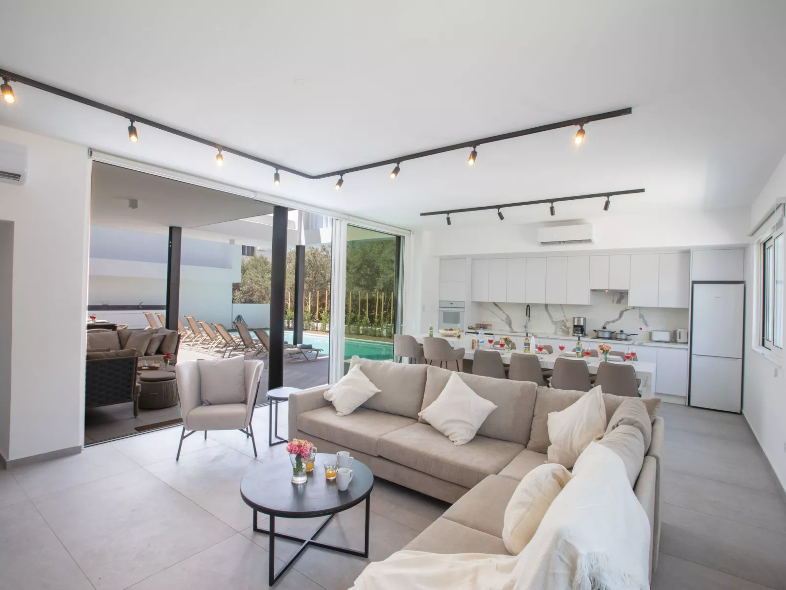 Ferienvilla Kube 4 für 12 Personen auf Zypern - Image-tags.info