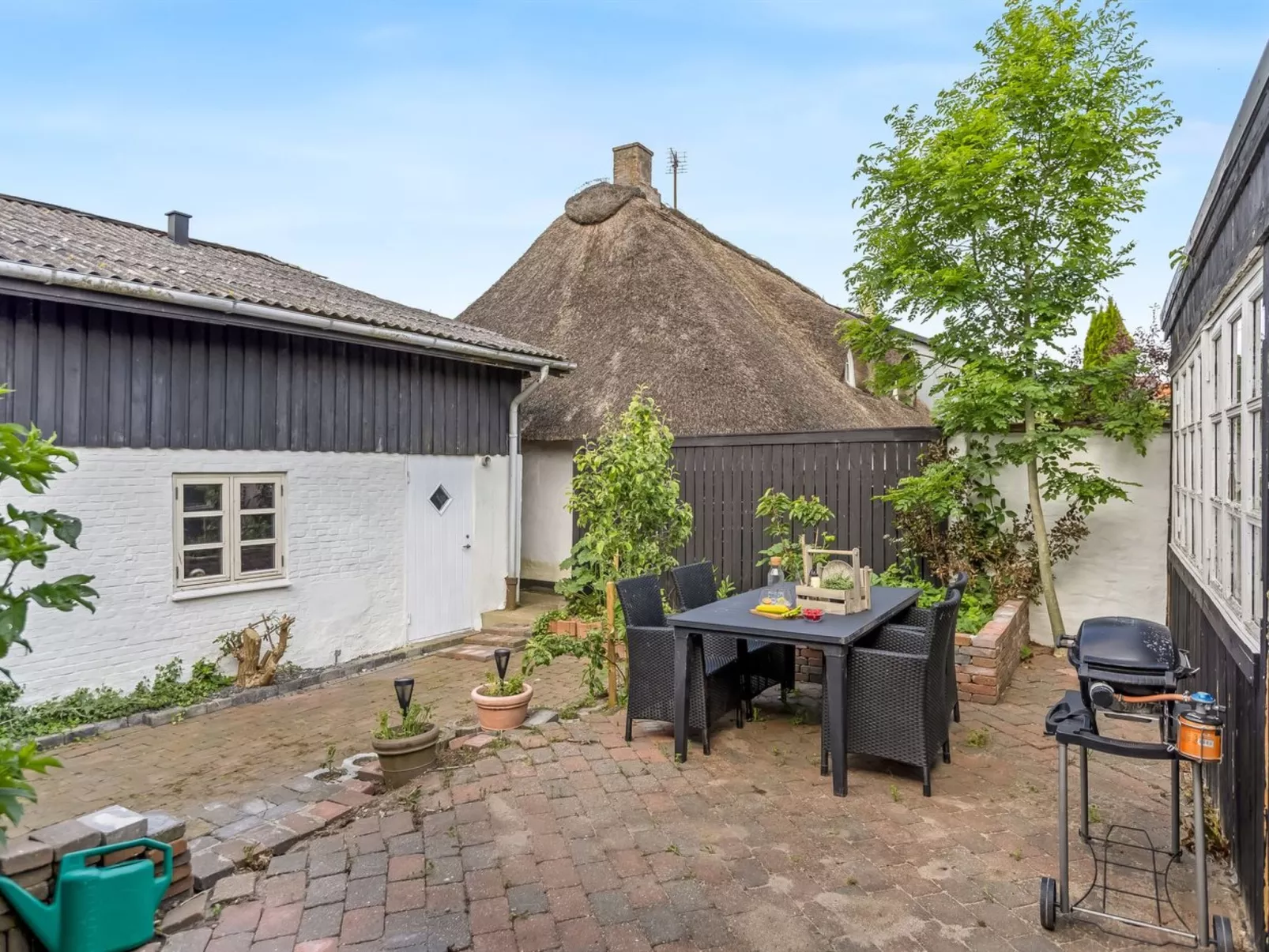 "Jouni" - 18km from the sea - Outside