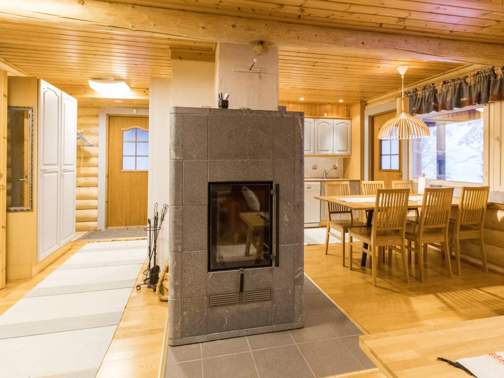 Salvostie 13, hetta - Dedans