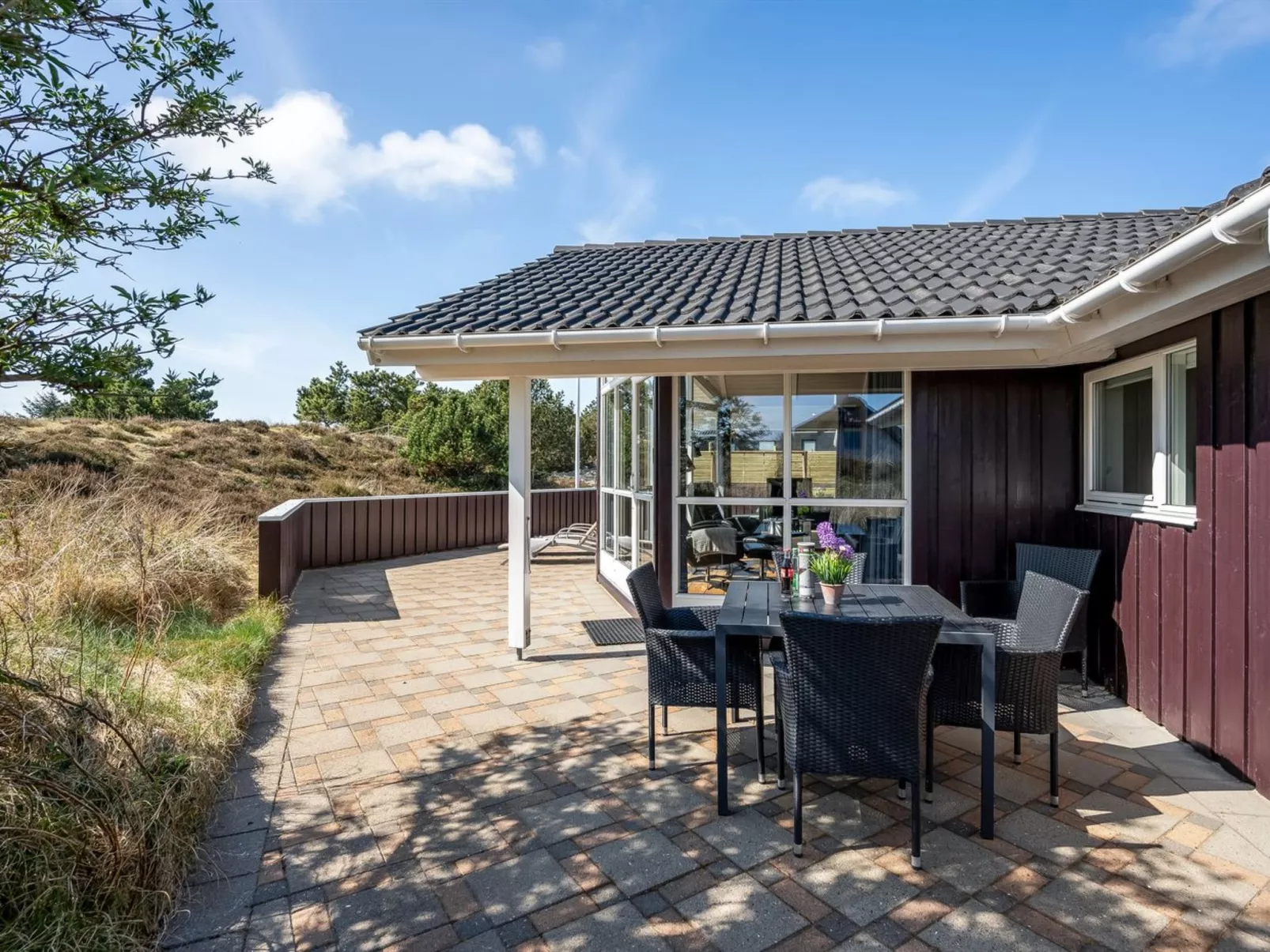 "Arine" - 700m to the fjord - Outside