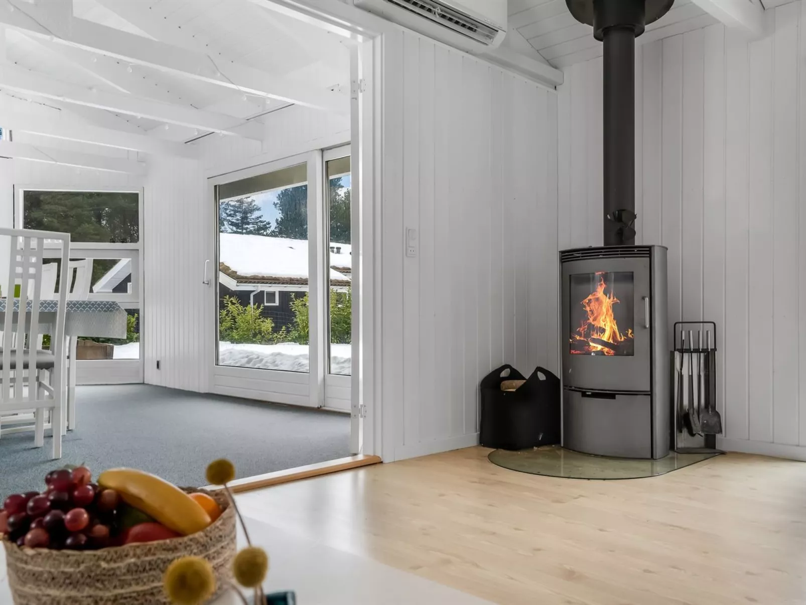 "Antigona" - 2.4km from the sea-Drinnen