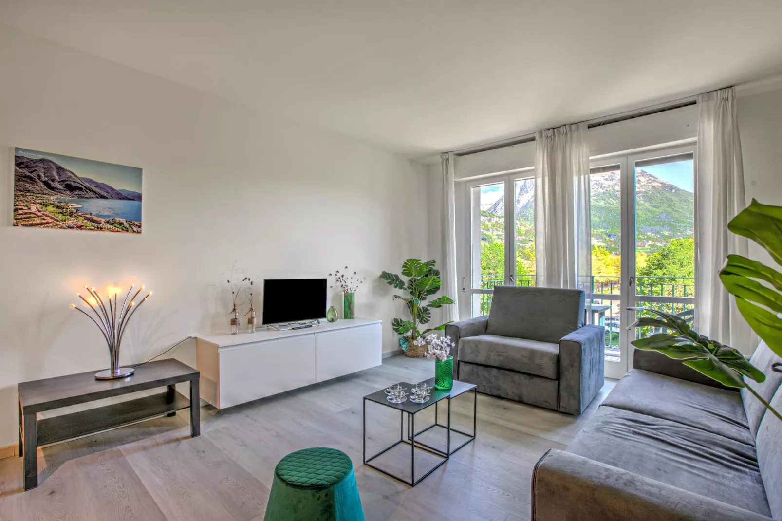 RESIDENCE PORTO LETIZIA - PALACE-1ROOM APT 4 PAX MOUNTAIN VIEW DELUXE8204 - P1MD4 - Living room