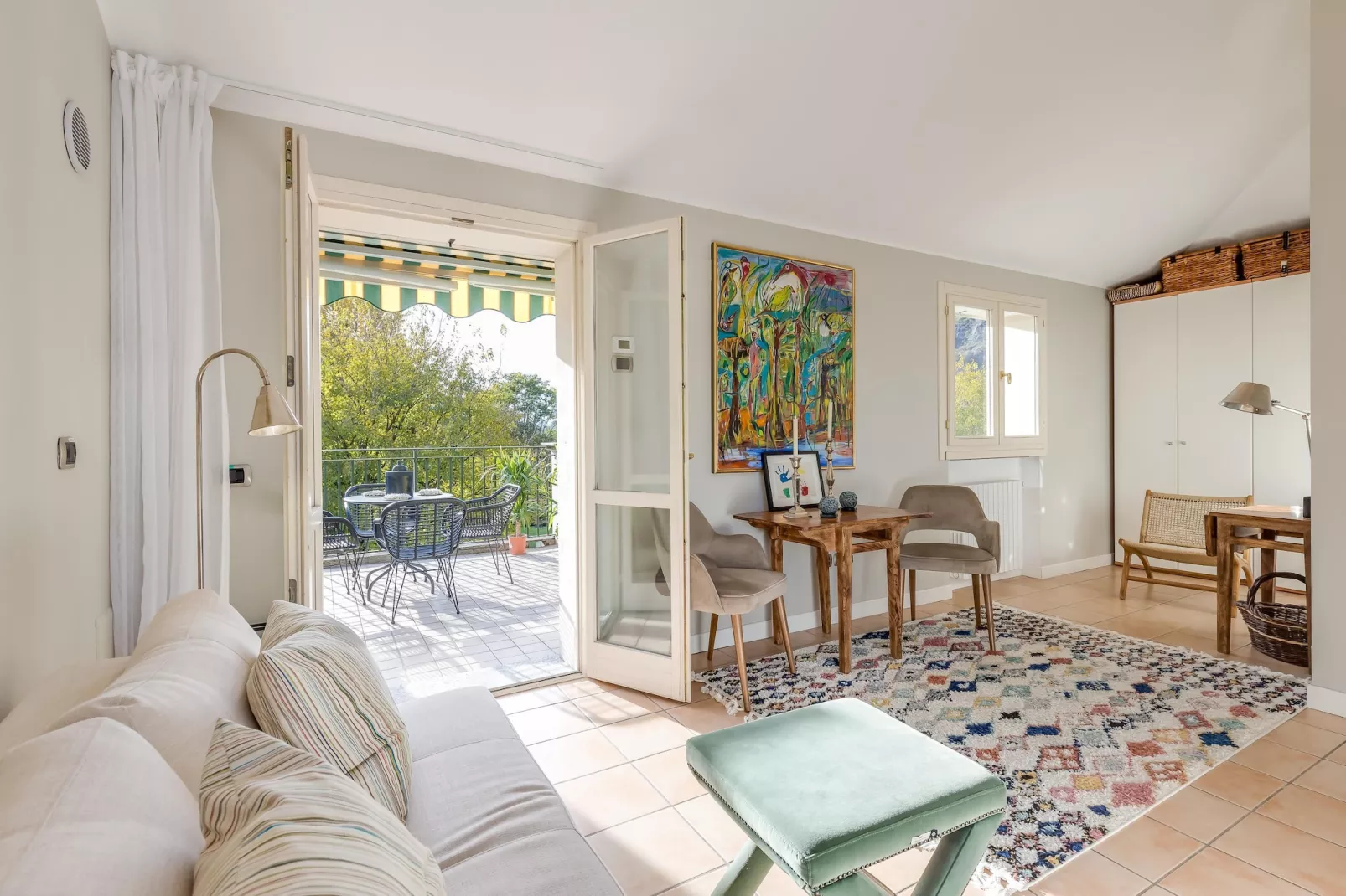 RESIDENCE PORTO LETIZIA - VILLAS-STUDIO 4 PAX VISTA LAGO DELUXE 8214 - VSLD4 - Living room