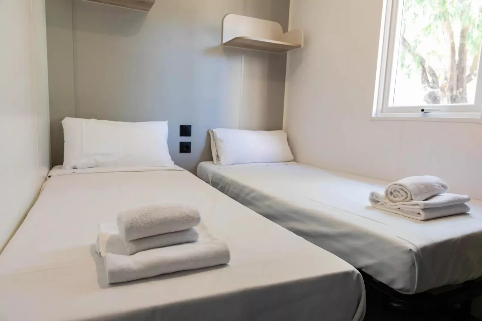 HOLA CAMP SITGES RELAX-Bungalow Superior 4-Bedroom