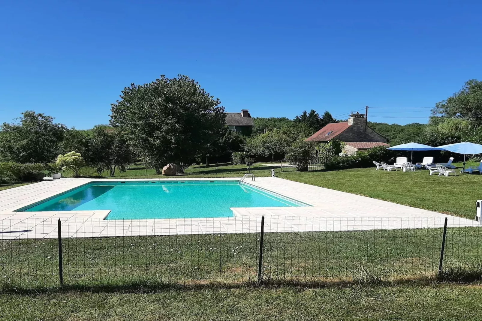 Maison Carème - Schwimmbad