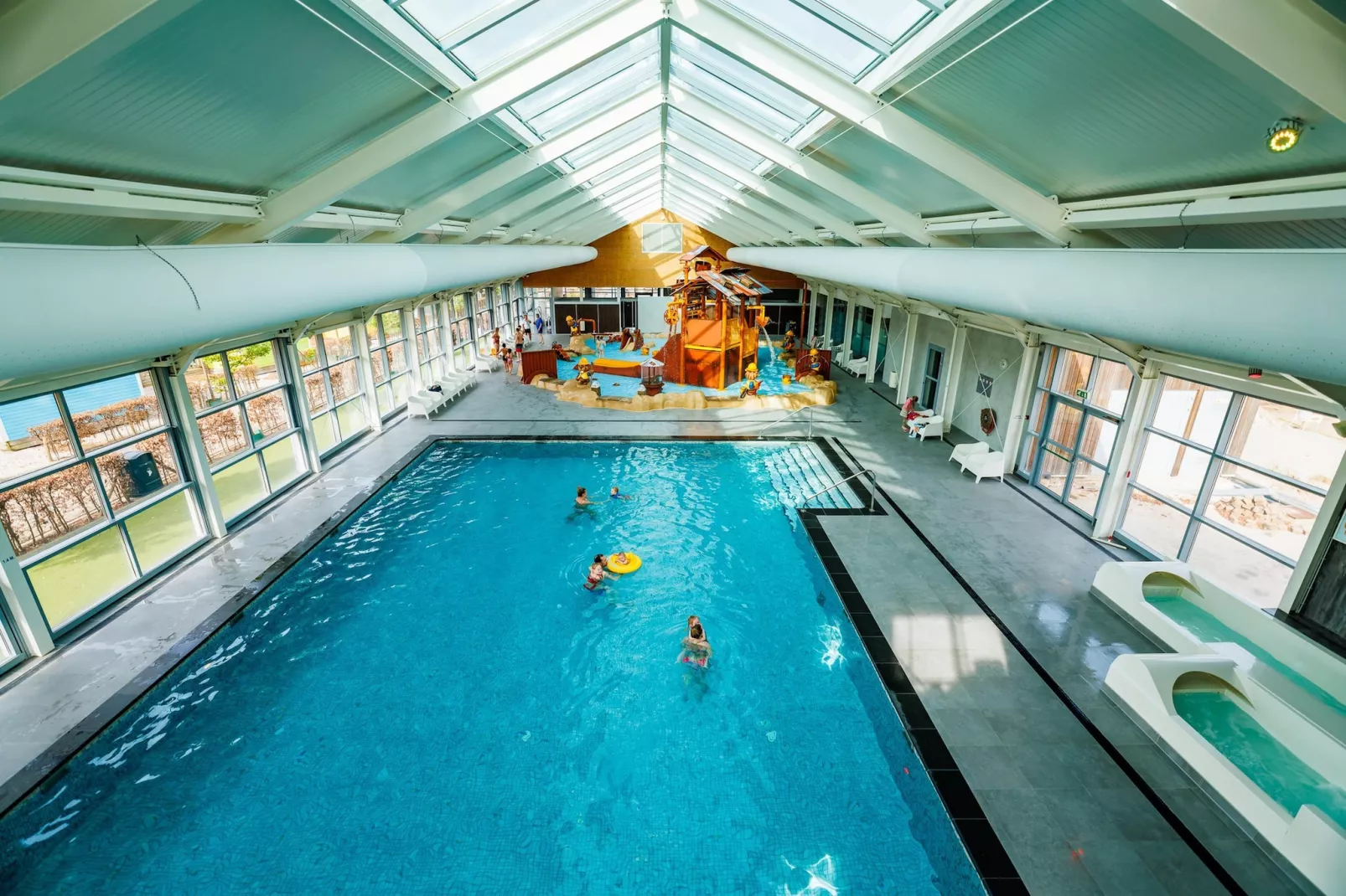 Vakantiepark Eiland van Maurik 4-Swimming pool