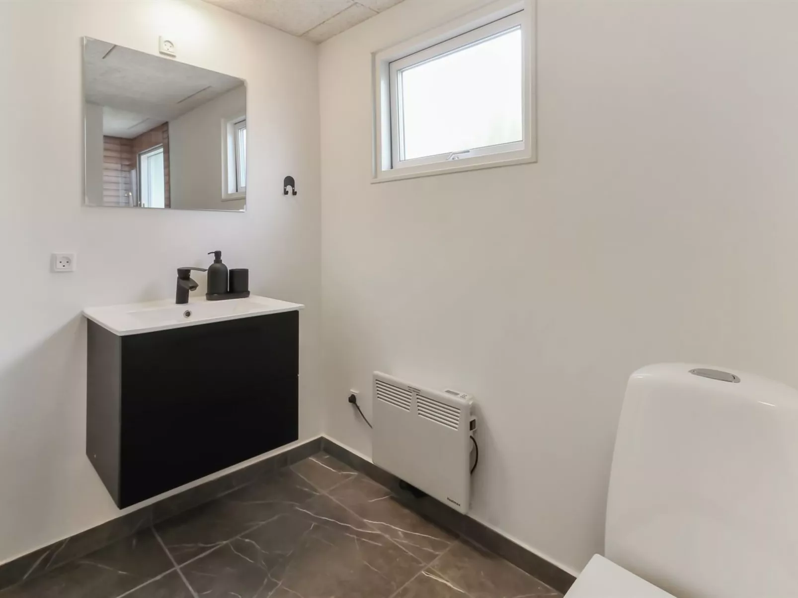 "Kabbi" - 2.6km from the sea-Dedans