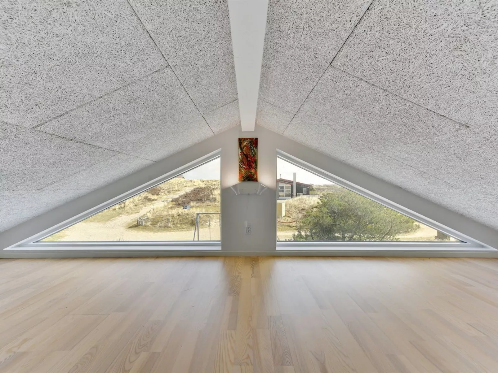 "Niesina" -  from the sea-Inside