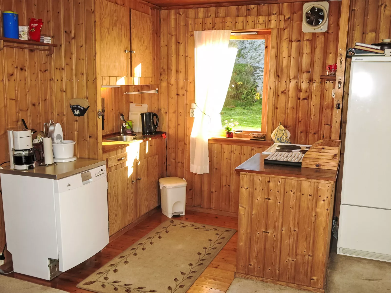 Åptafjorden - Drinnen