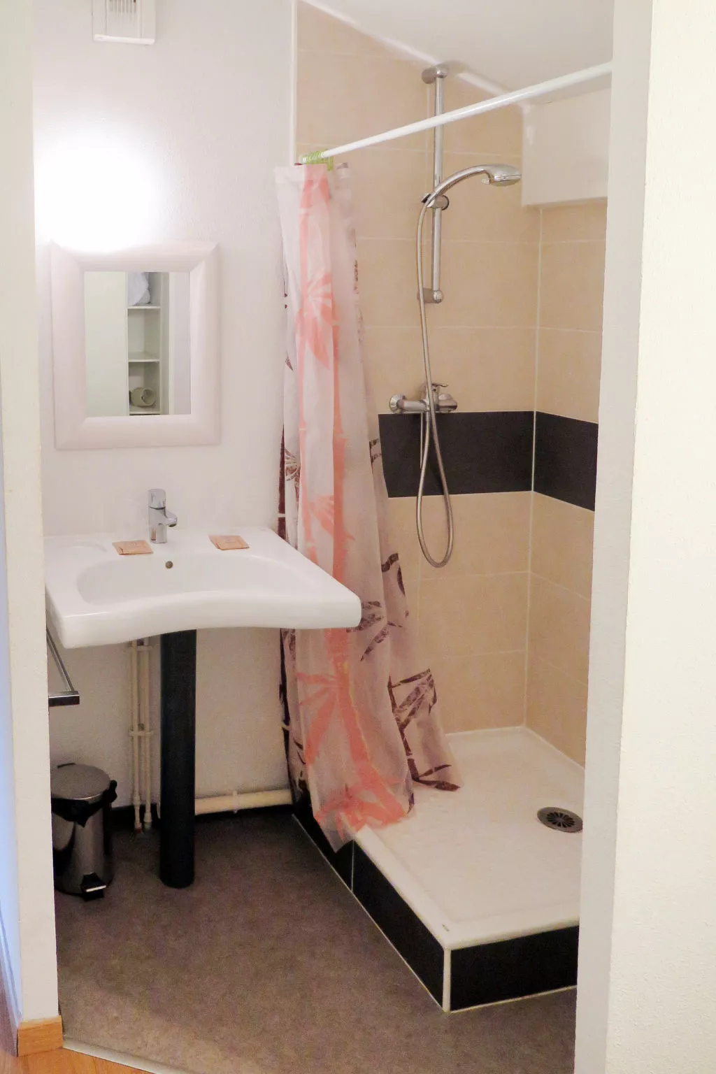 Les Rives du Lac-Drinnen