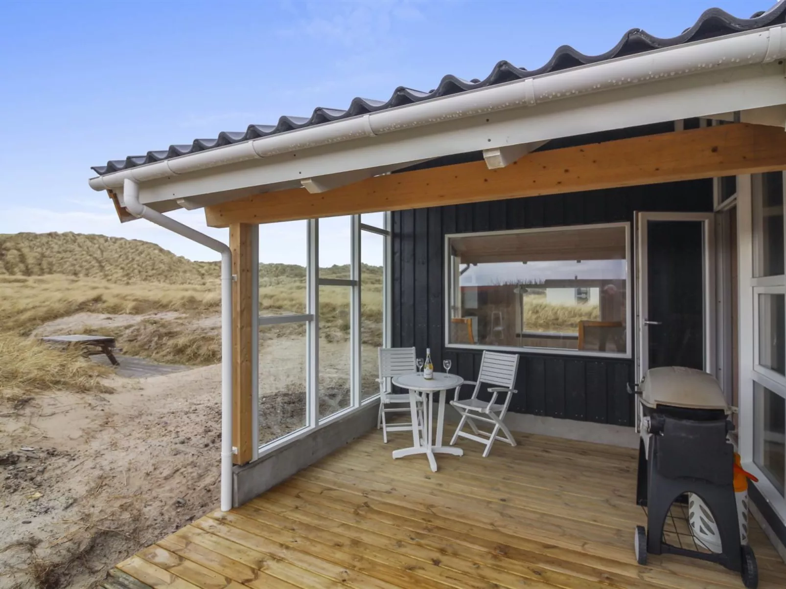 "Emelia" - 50m from the sea-Draußen