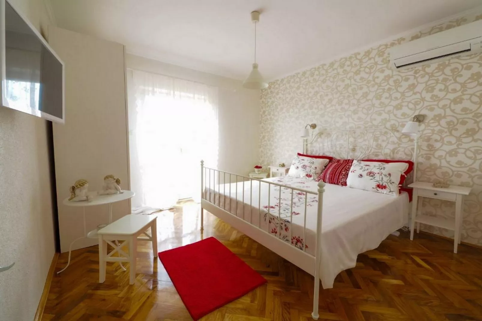 Villa Antonija - Four-Bedroom Villa with Terrace and Private Pool-Chambre