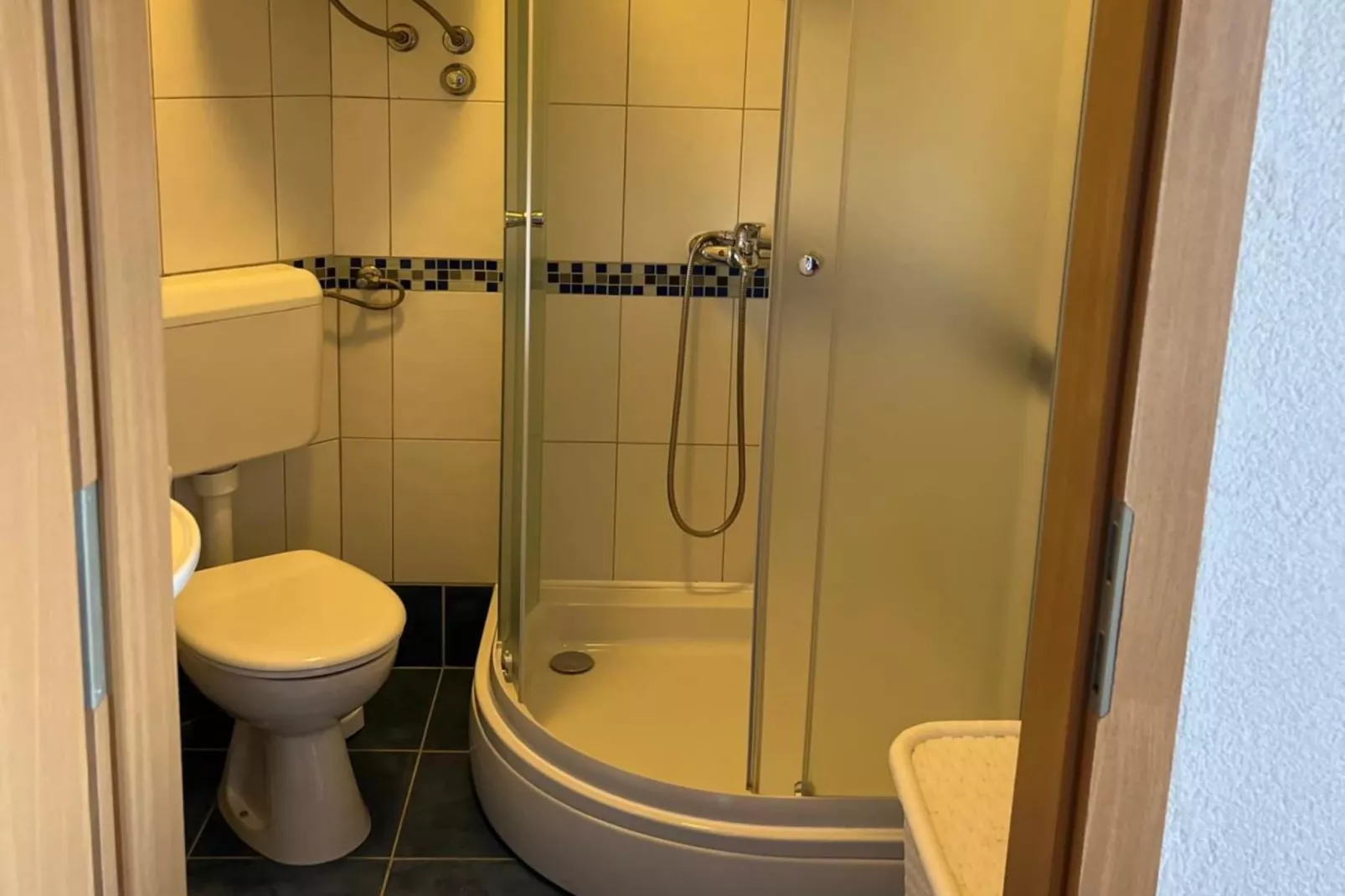 Villa Stella - Two Bedroom Apartment with Balcony and Sea View (Marilena)-Badezimmer