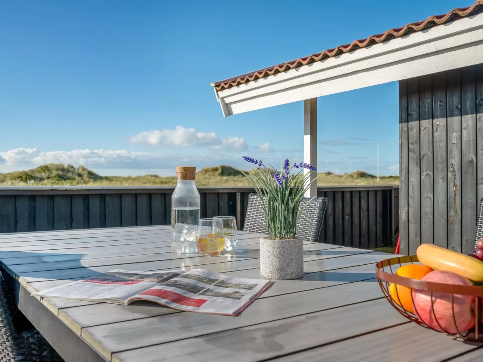 "Jaana" - 10m from the sea - Outside